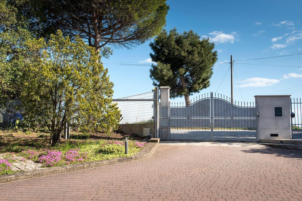 אנקונה A11 - Varano, Delizioso Trilocale Con Giardino מראה חיצוני תמונה